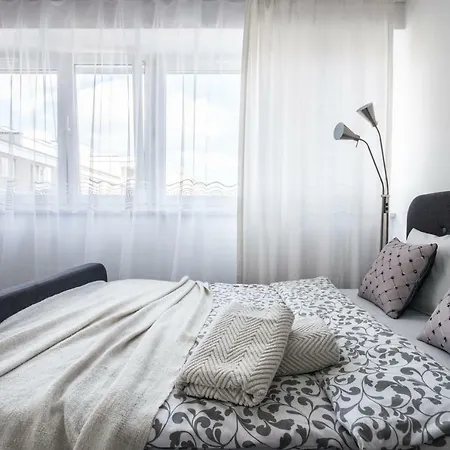 Coco Christina 2 Apartment Warsaw Exterior photo